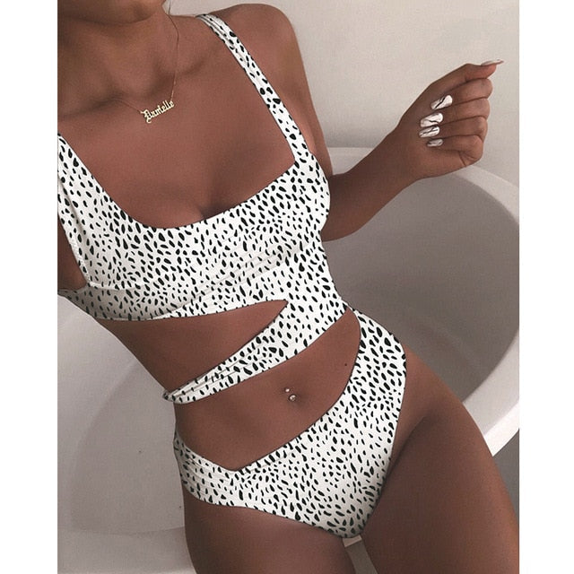 New Sexy White One Piece Swimsuit Women Cut Out Swimwear Push Up Monokini Bathing Suits Beach Wear Swimming Suit For Women